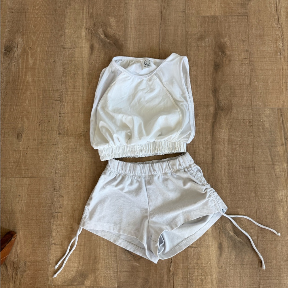 Five dancewear YL White Crop Top and Shorts Set
